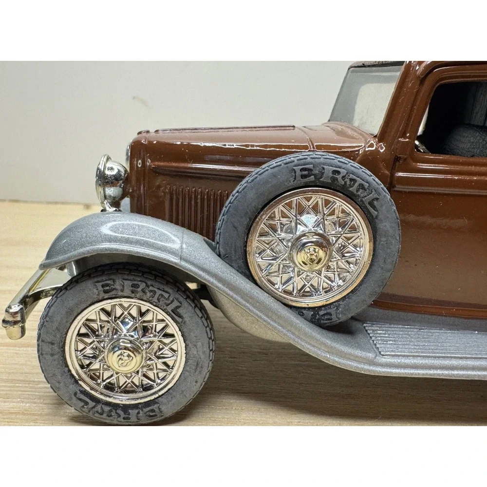 ERTL 1932 Ford Panel Delivery Truck Coin Bank Trustworthy Hardware LE